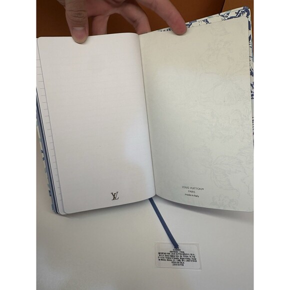 NIB Louis Vuitton Jane Notebook MM By The Pool Lagoon Blue GI1093 ๐ฏ% Authentic - Picture 11 of 12
